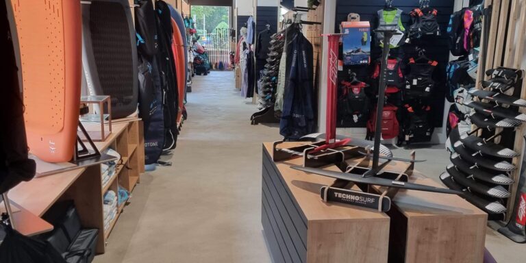Technosport-photo-magasin-interieur-scaled